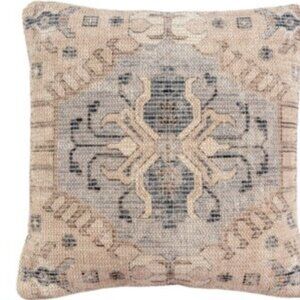 Aruba and Oasis Vintage-inspired Accent Pillows (Set of two)